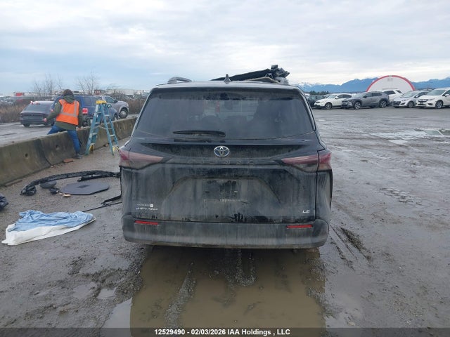 2025 Toyota Sienna Le 8-passenger მანქანა იყიდება აუქციონზე, vin: 5TDGSKFCXSS224933, აუქციონის ნომერი: 12529490