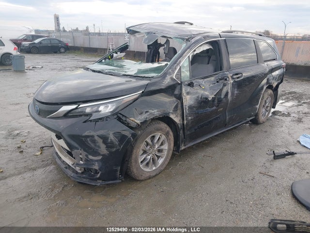 2025 Toyota Sienna Le 8-passenger მანქანა იყიდება აუქციონზე, vin: 5TDGSKFCXSS224933, აუქციონის ნომერი: 12529490