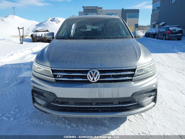 Продаж на аукціоні авто 2021 Volkswagen Tiguan Sel Premium R-line, vin: 3VV4B7AX3MM082780, номер лоту: 12529493