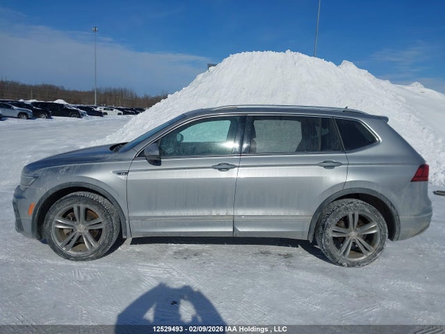 12529493 :رقم المزاد ، 3VV4B7AX3MM082780 vin ، 2021 Volkswagen Tiguan Sel Premium R-line مزاد بيع