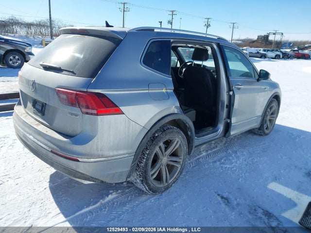 Продаж на аукціоні авто 2021 Volkswagen Tiguan Sel Premium R-line, vin: 3VV4B7AX3MM082780, номер лоту: 12529493