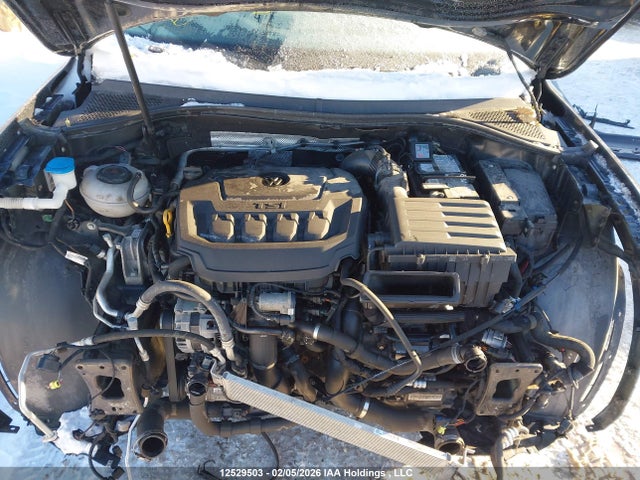 3VV0B7AXXJM058695 Volkswagen TIGUAN S
