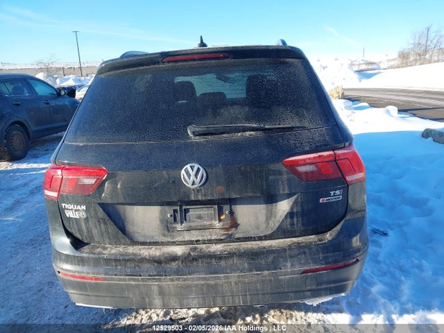 3VV0B7AXXJM058695 Volkswagen TIGUAN S