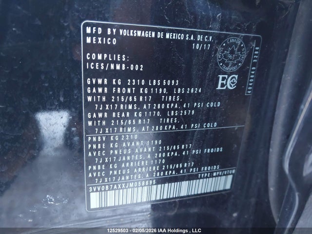 3VV0B7AXXJM058695 Volkswagen TIGUAN S