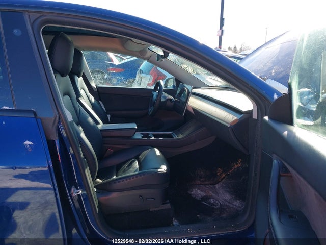 7SAYGDEE0NF484094 Tesla Model Y