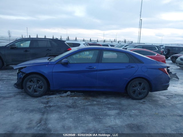 KMHLM4AG2MU100695 Hyundai ELANTRA SEL