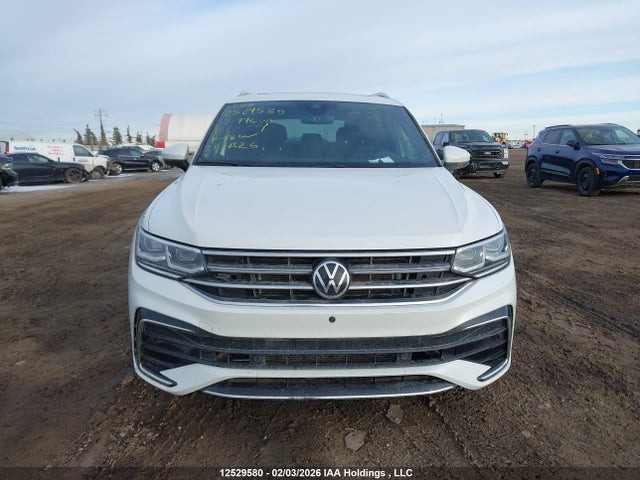 3VV4B7AX0NM135551 Volkswagen Tiguan Highline R-line