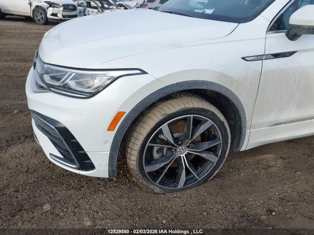 3VV4B7AX0NM135551 Volkswagen Tiguan Highline R-line