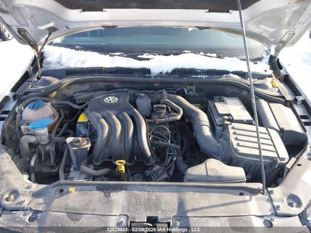 3VW2K7AJ1EM279043 Volkswagen Jetta 2.0l Trendline+