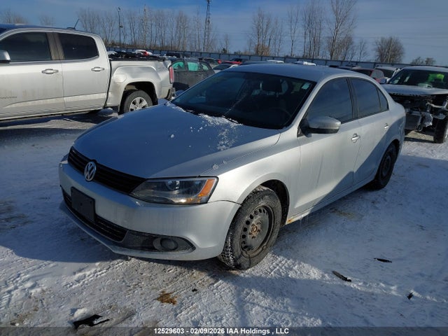 3VW2K7AJ1EM279043 Volkswagen Jetta 2.0l Trendline+