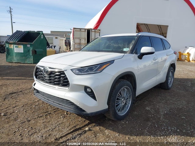 12529624 :رقم المزاد ، 5TDDZRBHXMS084247 vin ، 2021 Toyota Highlander Limited مزاد بيع