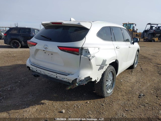 12529624 :رقم المزاد ، 5TDDZRBHXMS084247 vin ، 2021 Toyota Highlander Limited مزاد بيع