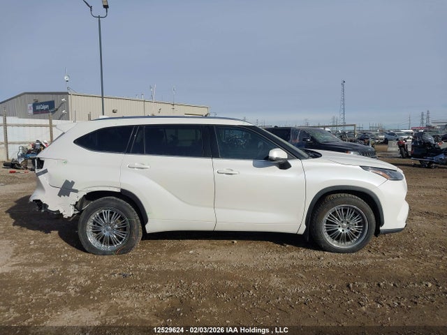 12529624 :رقم المزاد ، 5TDDZRBHXMS084247 vin ، 2021 Toyota Highlander Limited مزاد بيع