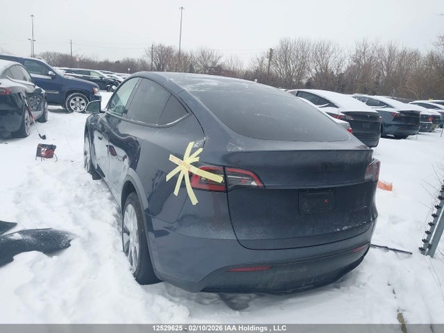 12529625 :رقم المزاد ، 7SAYGDEE8NF571970 vin ، 2022 Tesla Model Y Long Range Dual Motor All-wheel Drive مزاد بيع