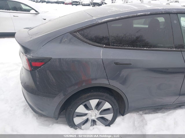 12529625 :رقم المزاد ، 7SAYGDEE8NF571970 vin ، 2022 Tesla Model Y Long Range Dual Motor All-wheel Drive مزاد بيع