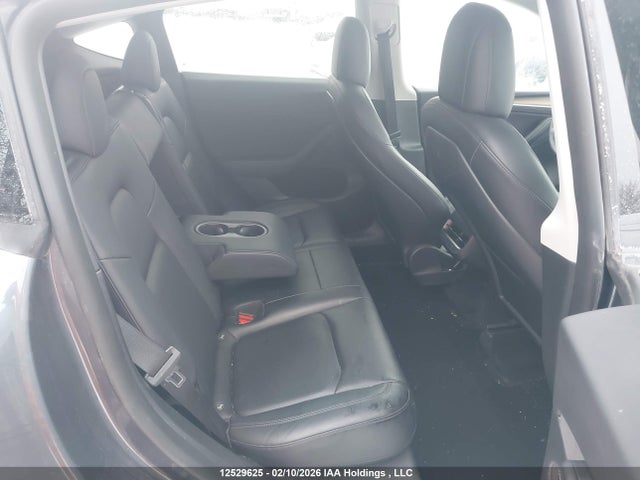 12529625 :رقم المزاد ، 7SAYGDEE8NF571970 vin ، 2022 Tesla Model Y Long Range Dual Motor All-wheel Drive مزاد بيع