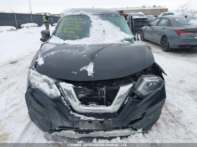 5N1AT2MV2HC821135 Nissan Rogue