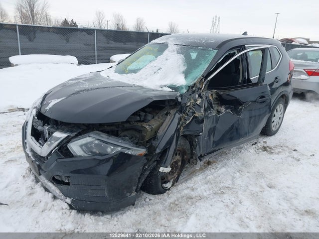 5N1AT2MV2HC821135 Nissan Rogue