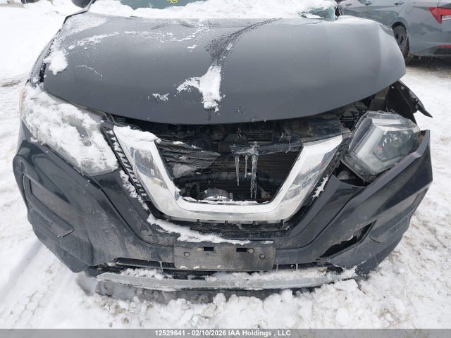 5N1AT2MV2HC821135 Nissan Rogue