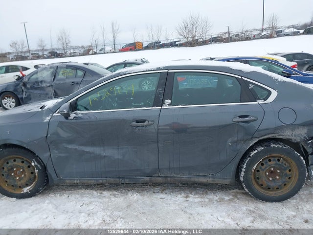 3KPF54AD7ME336374 KIA Forte