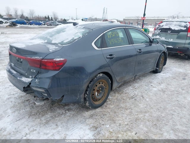 3KPF54AD7ME336374 KIA Forte