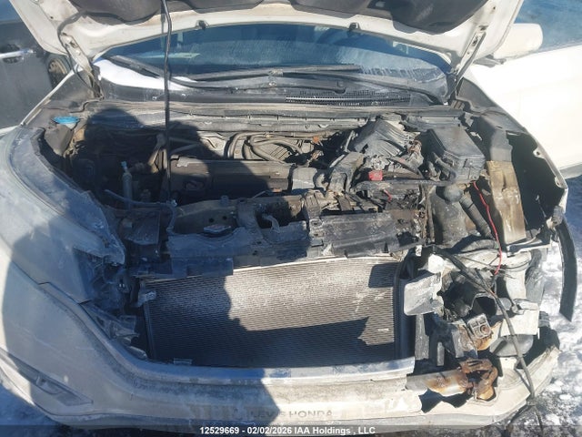 2HKRM4H43FH127640 Honda CR-V SE