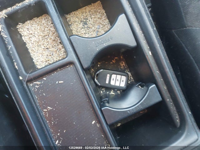 2HKRM4H43FH127640 Honda CR-V SE