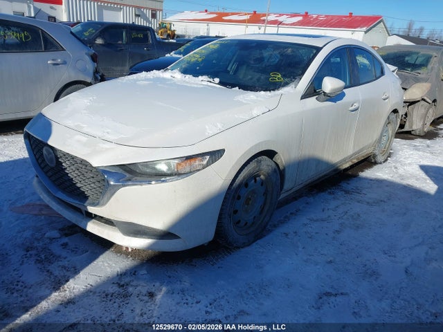 Mazda 3 Preferred Plus 2019 JM1BPBCM0K1116231 Image 2