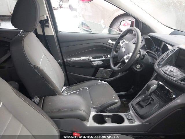 1FMCU9G94FUC30308 Ford ESCAPE SE