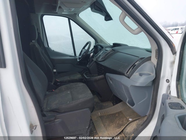 1FTYR2CM8KKB00079 Ford Transit-250