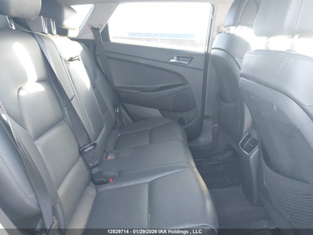 KM8J3CA49HU492395 Hyundai Tucson
