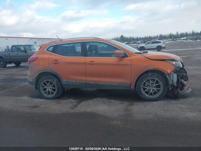 JN1BJ1CR5HW122421 Nissan QASHQAI