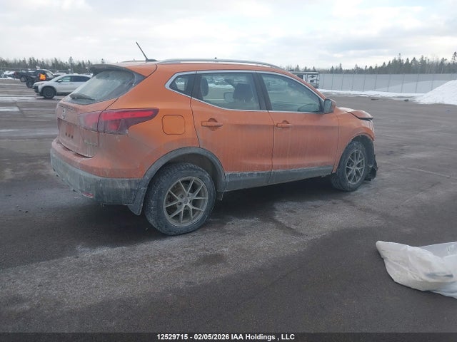 JN1BJ1CR5HW122421 Nissan QASHQAI