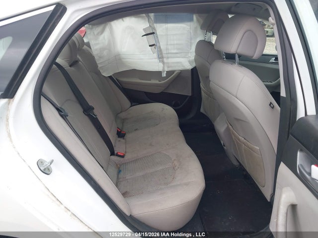 5NPE24AF6FH057356 Hyundai SONATA SE