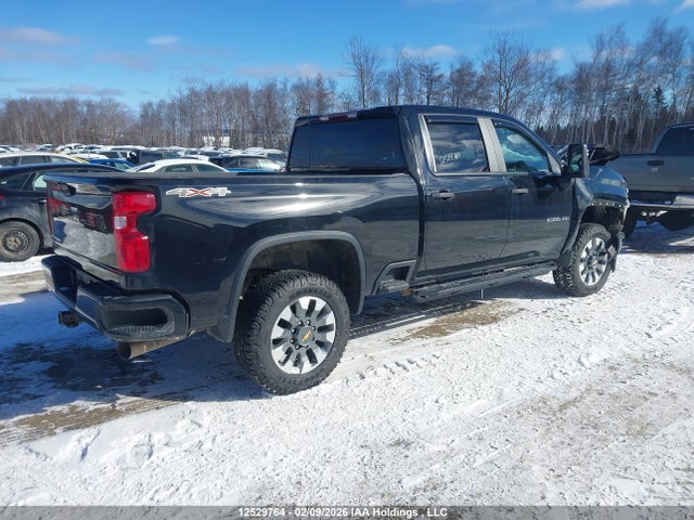 2GC4YMEY4N1210175 Chevrolet Silverado 2500hd Custom