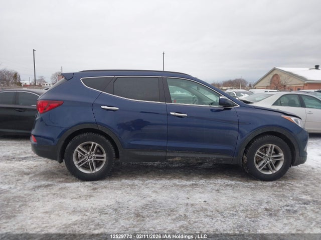 5XYZUDLB0HG483155 Hyundai Santa Fe Sport 2.4 Luxury