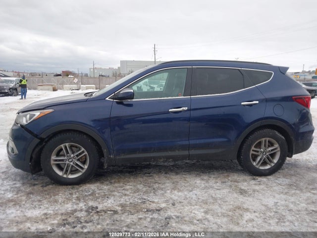 5XYZUDLB0HG483155 Hyundai Santa Fe Sport 2.4 Luxury
