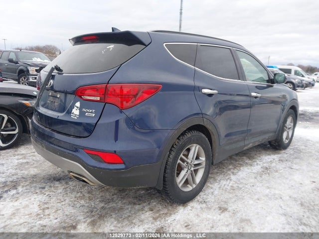 5XYZUDLB0HG483155 Hyundai Santa Fe Sport 2.4 Luxury