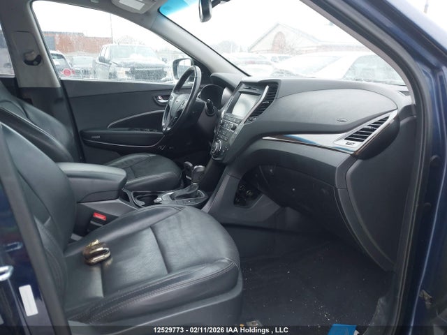 5XYZUDLB0HG483155 Hyundai Santa Fe Sport 2.4 Luxury