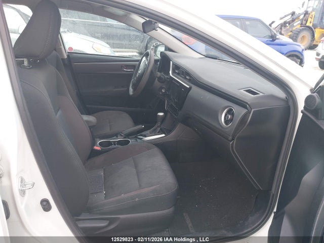 2T1BURHE9HC818264 Toyota COROLLA LE