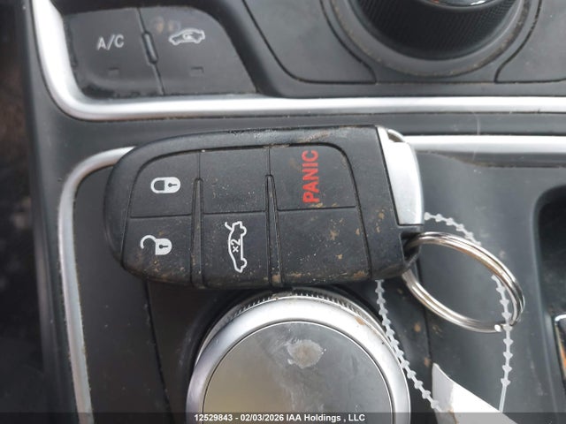 Продажа на аукционе авто 2015 Chrysler 200 Lx, vin: 1C3CCCFB2FN735318, номер лота: 12529843