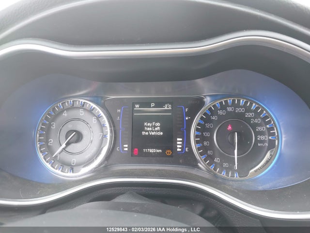 Продажа на аукционе авто 2015 Chrysler 200 Lx, vin: 1C3CCCFB2FN735318, номер лота: 12529843