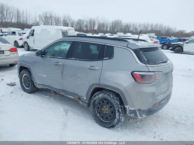 Jeep Compass North 2018 3C4NJDBB0JT412609 Image 3