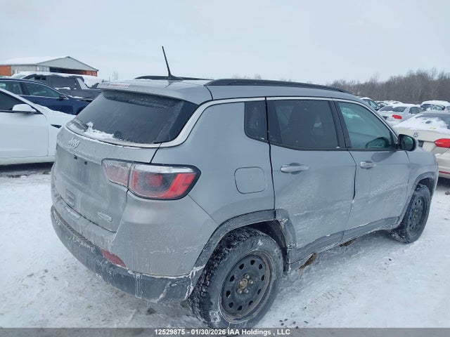Jeep Compass North 2018 3C4NJDBB0JT412609 Image 4