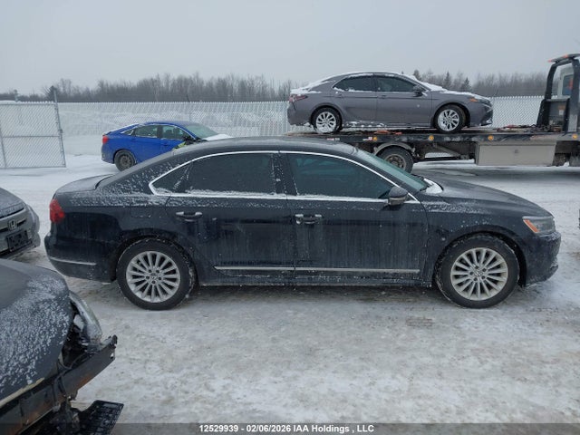 12529939 :رقم المزاد ، 1VWBT7A30HC009869 vin ، 2017 Volkswagen Passat 1.8 Tsi Comfortline مزاد بيع