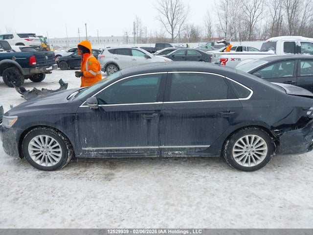 12529939 :رقم المزاد ، 1VWBT7A30HC009869 vin ، 2017 Volkswagen Passat 1.8 Tsi Comfortline مزاد بيع