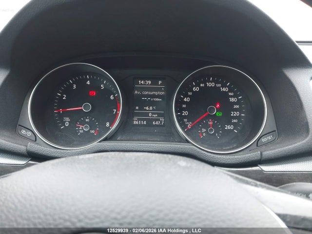 12529939 :رقم المزاد ، 1VWBT7A30HC009869 vin ، 2017 Volkswagen Passat 1.8 Tsi Comfortline مزاد بيع