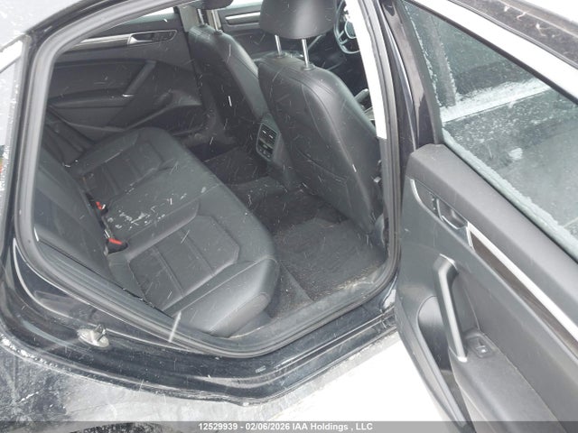 12529939 :رقم المزاد ، 1VWBT7A30HC009869 vin ، 2017 Volkswagen Passat 1.8 Tsi Comfortline مزاد بيع