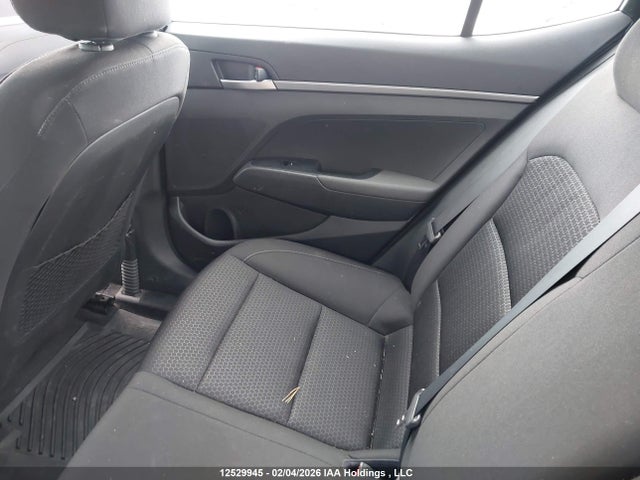 5NPD74LFXHH054988 Hyundai Elantra L