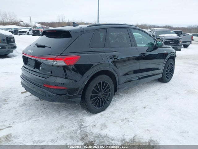 WA1KUAFZ7RP045959 Audi Q4 E-tron Premium